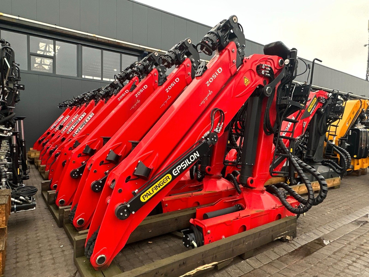 Palfinger EPSILON Q 150 Z Kran - شاحنة قطع الأشجار, شاحنة كرين: صورة 1 Palfinger EPSILON Q 150 Z Kran - شاحنة قطع الأشجار, شاحنة كرين: صورة 1
