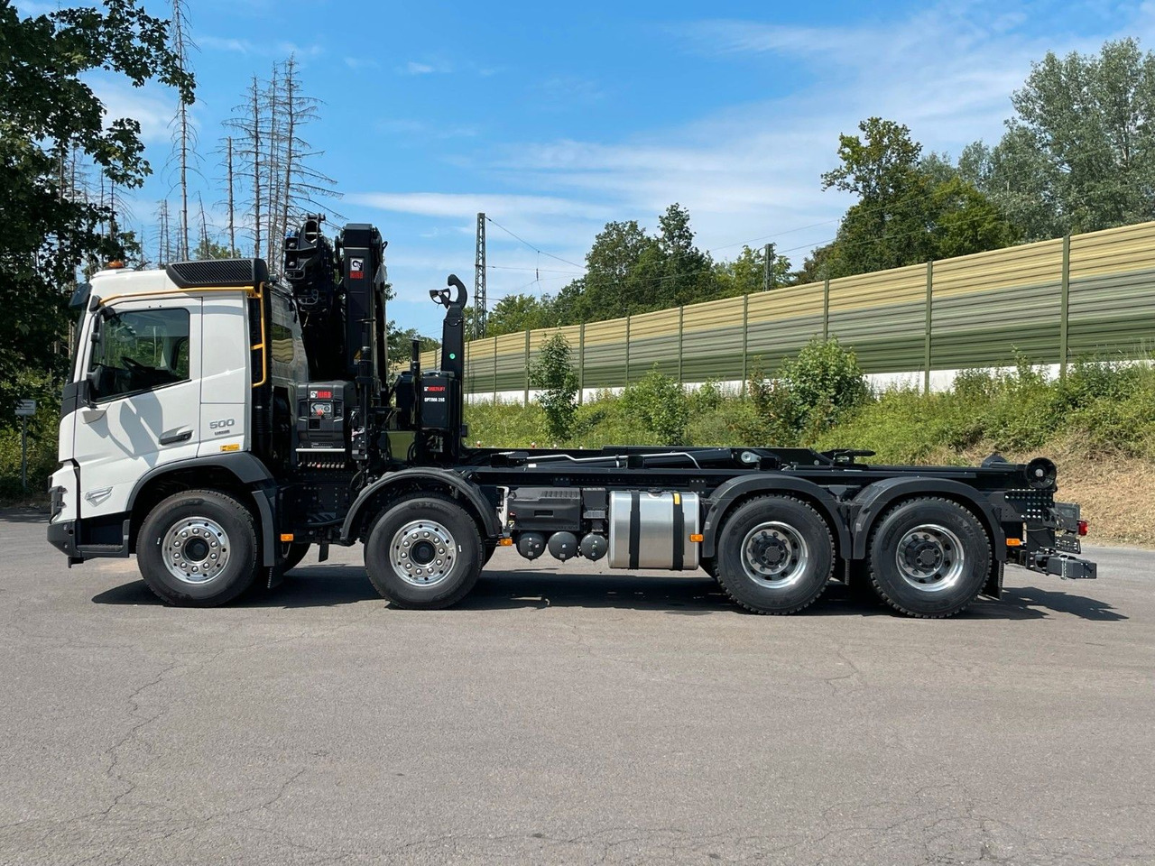 Volvo FMX 500 8x4 Abrollkipper + Kran Hiab 228-6 - شاحنة ذات خطاف, شاحنة كرين: صورة 4 Volvo FMX 500 8x4 Abrollkipper + Kran Hiab 228-6 - شاحنة ذات خطاف, شاحنة كرين: صورة 4