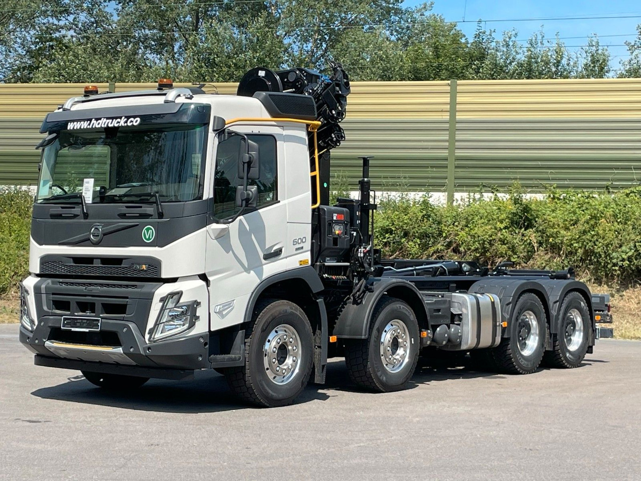 Volvo FMX 500 8x4 Abrollkipper + Kran Hiab 228-6 - شاحنة ذات خطاف, شاحنة كرين: صورة 2 Volvo FMX 500 8x4 Abrollkipper + Kran Hiab 228-6 - شاحنة ذات خطاف, شاحنة كرين: صورة 2