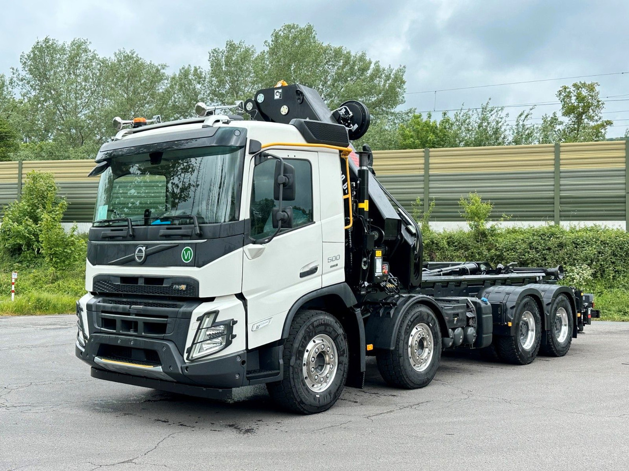 Volvo FMX 500 8x4 Abrollkipper + Kran Hiab 658-6 - شاحنة ذات خطاف, شاحنة كرين: صورة 2 Volvo FMX 500 8x4 Abrollkipper + Kran Hiab 658-6 - شاحنة ذات خطاف, شاحنة كرين: صورة 2