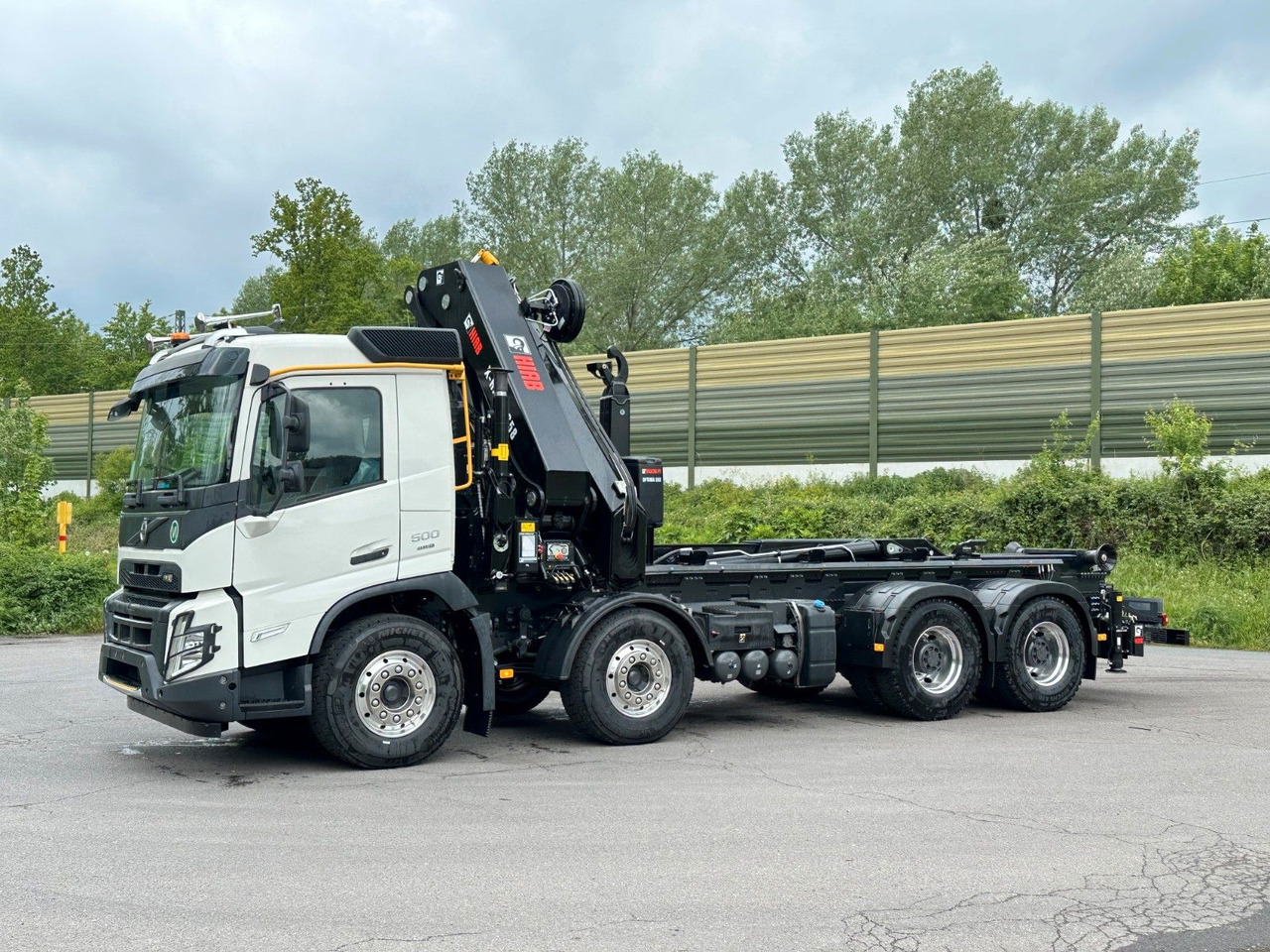 Volvo FMX 500 8x4 Abrollkipper + Kran Hiab 658-6 - شاحنة ذات خطاف, شاحنة كرين: صورة 3 Volvo FMX 500 8x4 Abrollkipper + Kran Hiab 658-6 - شاحنة ذات خطاف, شاحنة كرين: صورة 3
