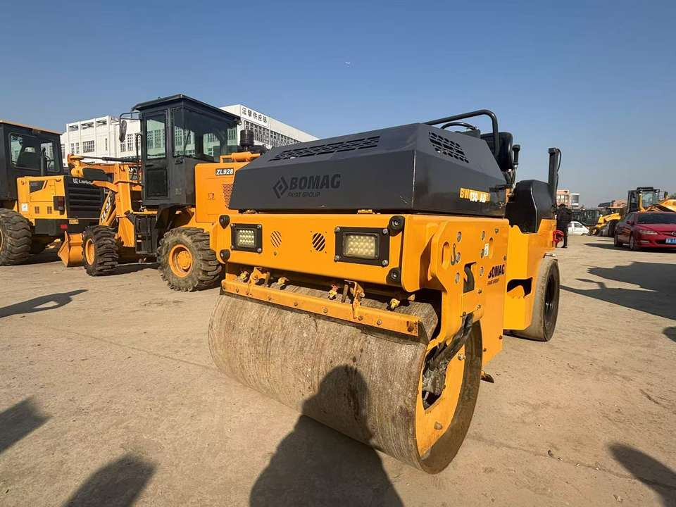 BOMAG BW130D Used Road Roller Construction Machinery for Sale in Good Condition - مدحلة اسفلت: صورة 3 BOMAG BW130D Used Road Roller Construction Machinery for Sale in Good Condition - مدحلة اسفلت: صورة 3