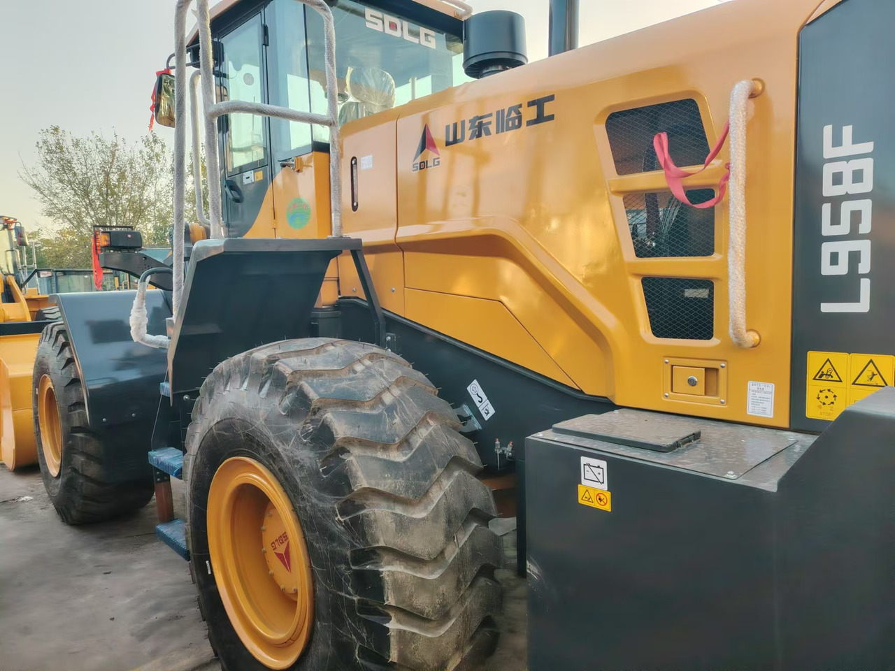 CATERPILLAR LG958F - اللودر بعجل: صورة 3 CATERPILLAR LG958F - اللودر بعجل: صورة 3