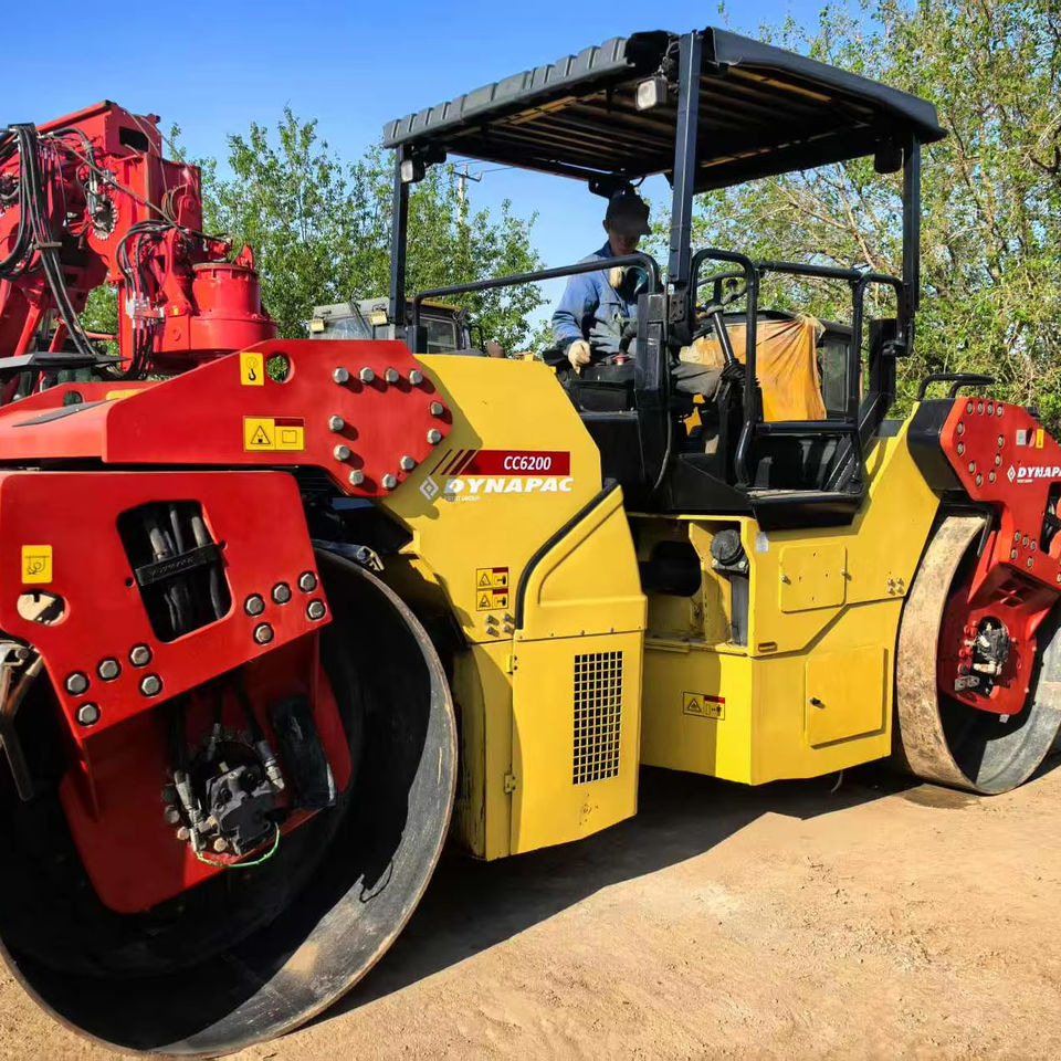 Hot Sale Used Dynapac CC6200 Road Roller Good Condition Double Steel Wheel Original Sweden Construction Machine Cheap Loader - مدحلة اسفلت: صورة 1 Hot Sale Used Dynapac CC6200 Road Roller Good Condition Double Steel Wheel Original Sweden Construction Machine Cheap Loader - مدحلة اسفلت: صورة 1