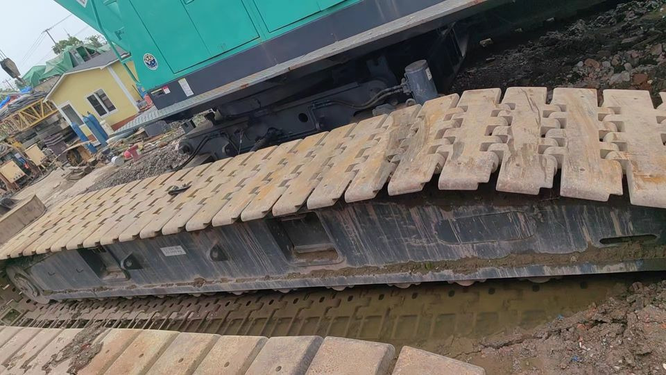KOBELCO 150TON Crawler Crane for Containers Original Second Hand with Core Components on Sale! - رافعة مجنزرة: صورة 3 KOBELCO 150TON Crawler Crane for Containers Original Second Hand with Core Components on Sale! - رافعة مجنزرة: صورة 3