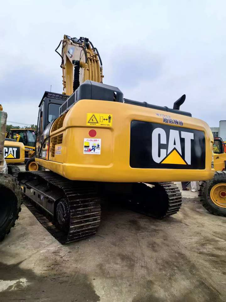 Low Price Used Caterpillar CAT 330D2L Excavators 33 TON 1.5M³ Bucket Capacity CN 2022 Machinery Test Report Track Shoes Included - حفار زحاف: صورة 2 Low Price Used Caterpillar CAT 330D2L Excavators 33 TON 1.5M³ Bucket Capacity CN 2022 Machinery Test Report Track Shoes Included - حفار زحاف: صورة 2