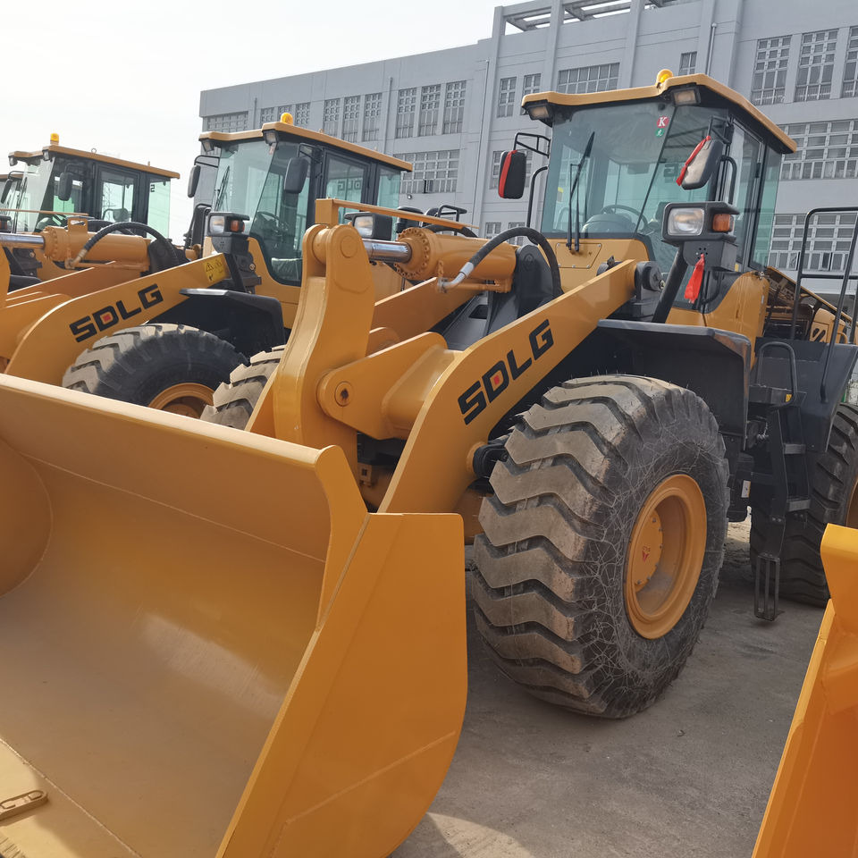Second Hand SDLG LG956L Front End Loader Diesel 4WD 3.0m3 Bucket 16500kg SDLG LG956L Wheel Loader - اللودر بعجل: صورة 1 Second Hand SDLG LG956L Front End Loader Diesel 4WD 3.0m3 Bucket 16500kg SDLG LG956L Wheel Loader - اللودر بعجل: صورة 1