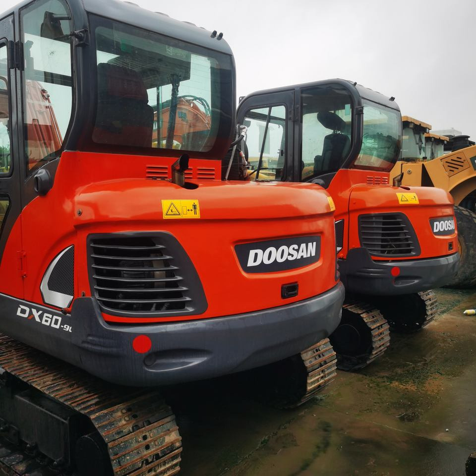 Used Original Japan Mini Shanghai Excavator Doosan DX60 Excavator 95% New Low Price High Quality Selling Doosan DX-60 Doosan 60 - حفارة مُصَّغرة: صورة 4 Used Original Japan Mini Shanghai Excavator Doosan DX60 Excavator 95% New Low Price High Quality Selling Doosan DX-60 Doosan 60 - حفارة مُصَّغرة: صورة 4