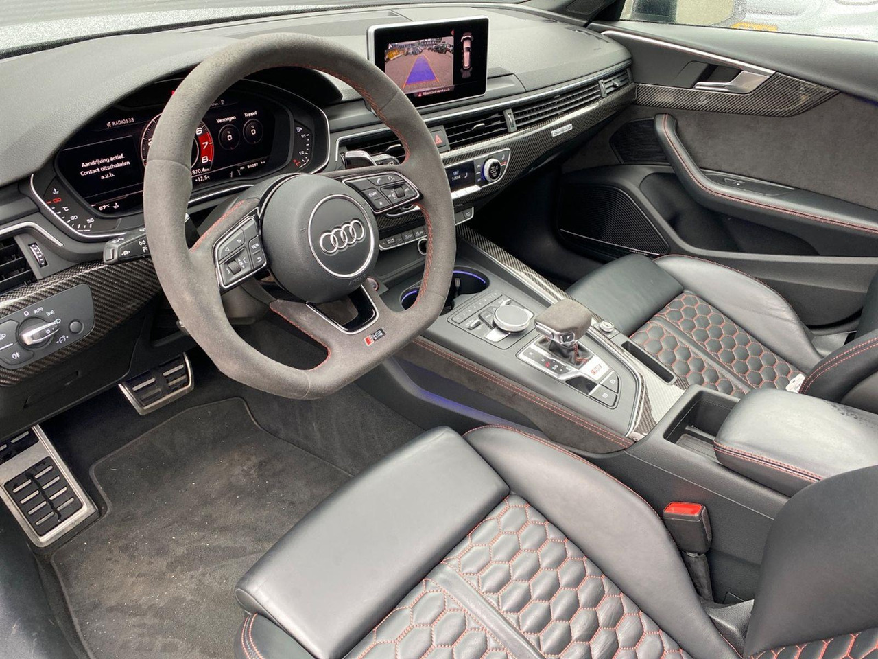 Audi A4 RS 4 Avant 2.9 TFSI quattro | 2018 | 96.192 km | Automaat | X706BT | NAP: Geen oordeel - سيارة: صورة 5 Audi A4 RS 4 Avant 2.9 TFSI quattro | 2018 | 96.192 km | Automaat | X706BT | NAP: Geen oordeel - سيارة: صورة 5