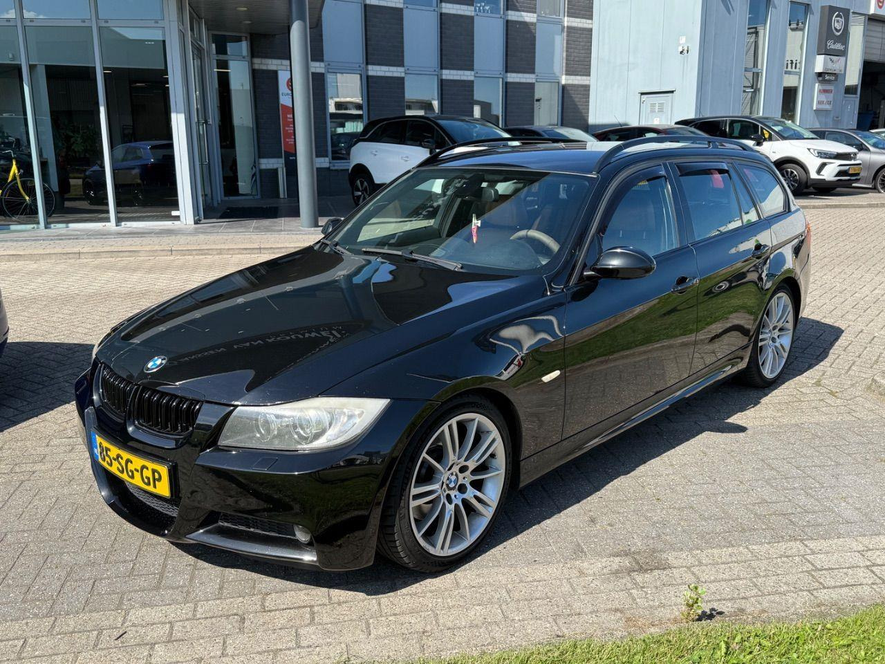 BMW 3 - serie Touring 330i Dynamic Executive | 2006 | 329.515 km | Automaat | 85SGGP | NAP: Logisch - سيارة: صورة 1 BMW 3 - serie Touring 330i Dynamic Executive | 2006 | 329.515 km | Automaat | 85SGGP | NAP: Logisch - سيارة: صورة 1