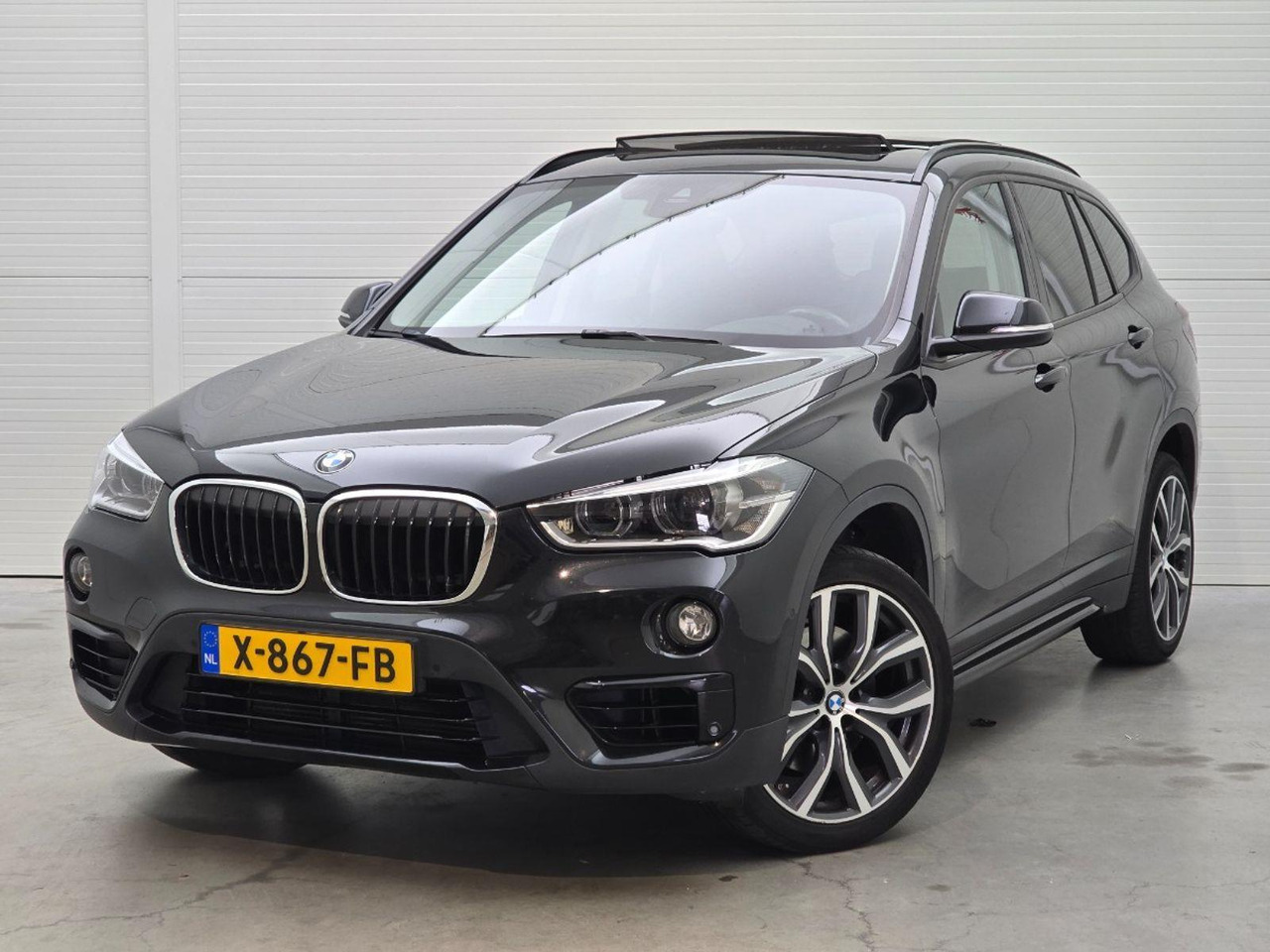 BMW X1 sDrive20i Executive Edition | 2019 | 143.771 km | Automaat | X867FB | NAP: Geen oordeel - سيارة دفع رباعي: صورة 1 BMW X1 sDrive20i Executive Edition | 2019 | 143.771 km | Automaat | X867FB | NAP: Geen oordeel - سيارة دفع رباعي: صورة 1