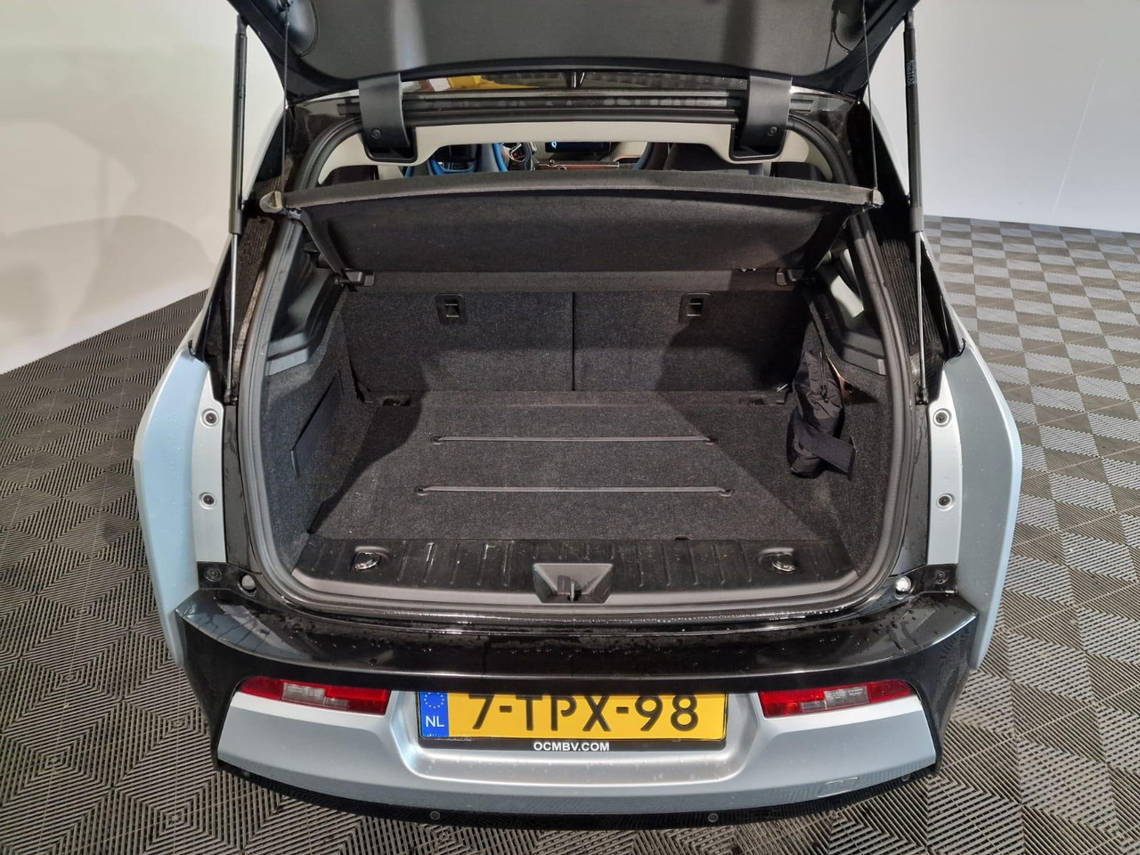 BMW i3 Range Extender 7-TPX-98 48.489 km - سيارة: صورة 3 BMW i3 Range Extender 7-TPX-98 48.489 km - سيارة: صورة 3