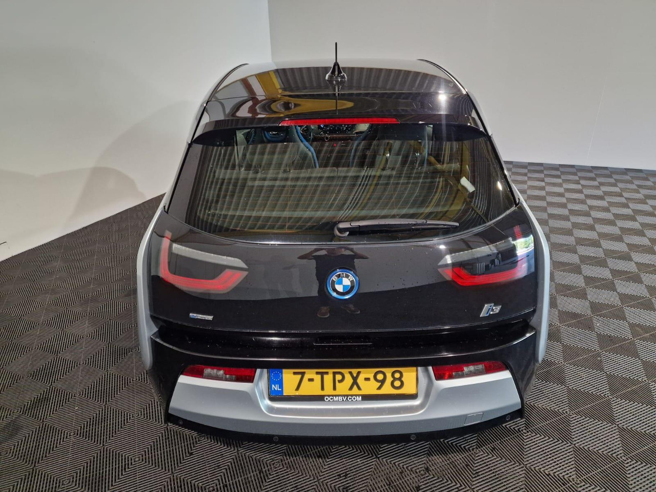 BMW i3 Range Extender 7-TPX-98 48.489 km - سيارة: صورة 2 BMW i3 Range Extender 7-TPX-98 48.489 km - سيارة: صورة 2