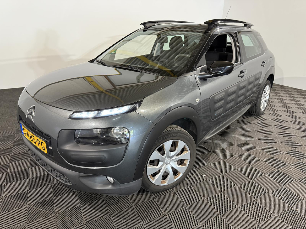 Citroen | C4 Cactus | 1.2 PureTech Business | 2015 | 163.108 km | G485PG | Geen oordeel - سيارة دفع رباعي: صورة 1 Citroen | C4 Cactus | 1.2 PureTech Business | 2015 | 163.108 km | G485PG | Geen oordeel - سيارة دفع رباعي: صورة 1