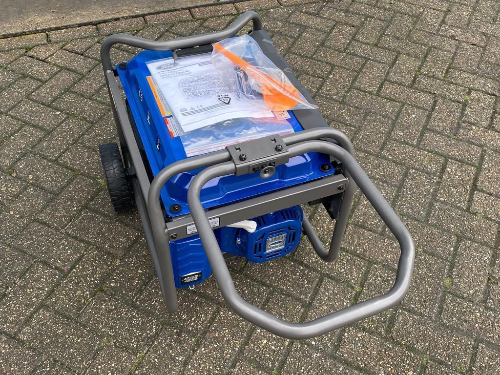 Ford FG4050 Benzine Generator - مجموعة المولدات: صورة 3 Ford FG4050 Benzine Generator - مجموعة المولدات: صورة 3