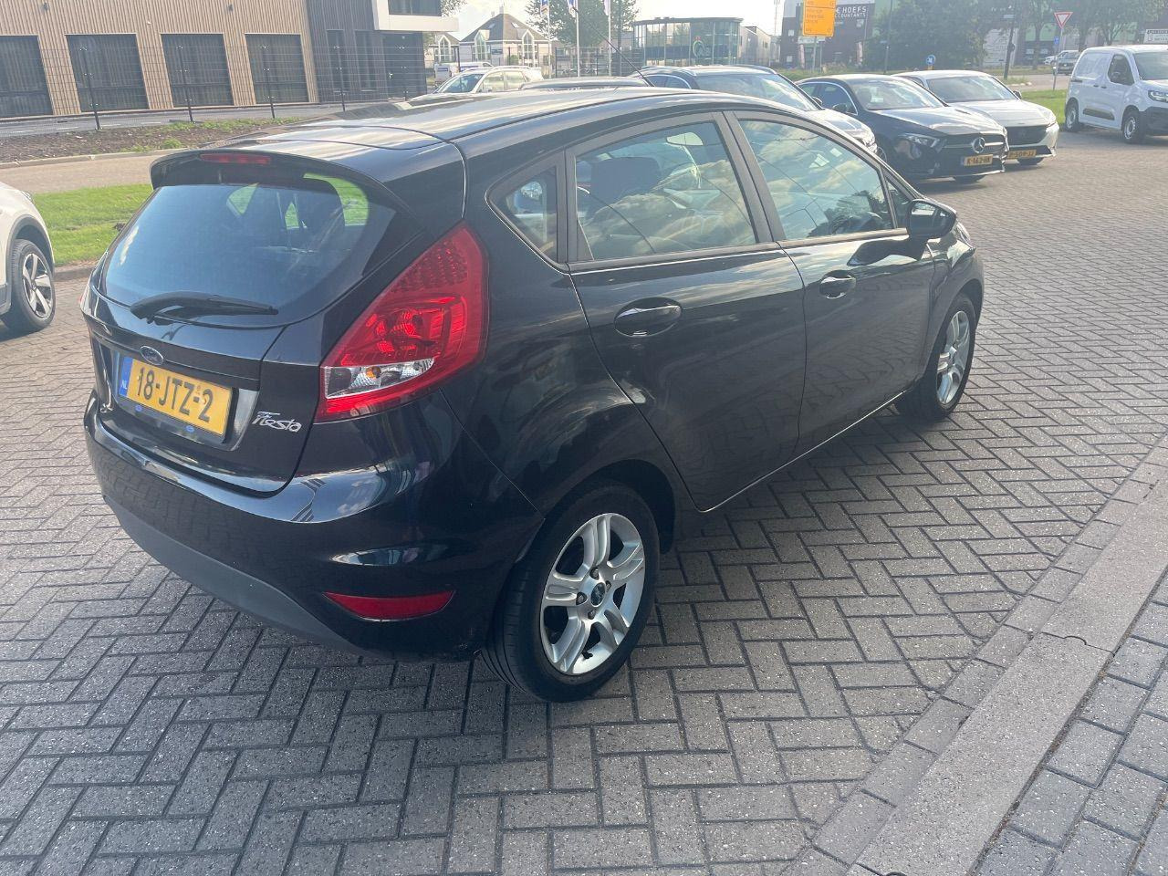 Ford Fiesta 1.25 Limited | 2009 | 39.897 km | 18JTZ2 | NAP: Logisch - هاتشباك: صورة 4 Ford Fiesta 1.25 Limited | 2009 | 39.897 km | 18JTZ2 | NAP: Logisch - هاتشباك: صورة 4