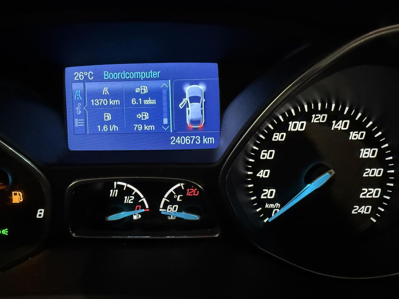 Ford | Focus Wagon | 1.0 EcoBoost Edition Plus | 2014 | 240.673 km | 4TXL50 | Logisch - سيارة: صورة 5 Ford | Focus Wagon | 1.0 EcoBoost Edition Plus | 2014 | 240.673 km | 4TXL50 | Logisch - سيارة: صورة 5