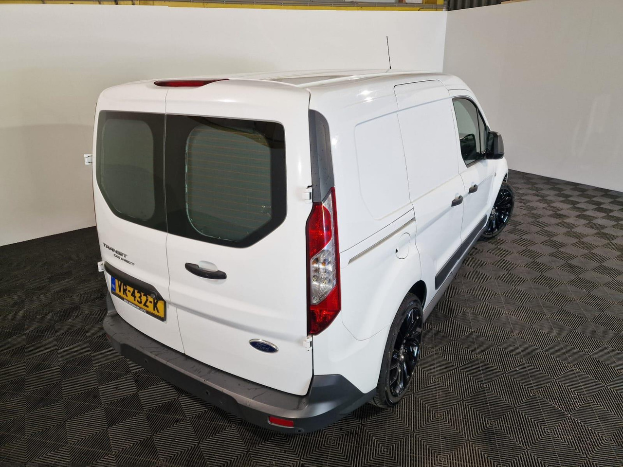 Ford Transit Connect 1.6 TDCI L1 Trend VR-432-K 127.791 km - فان المدمجة: صورة 4 Ford Transit Connect 1.6 TDCI L1 Trend VR-432-K 127.791 km - فان المدمجة: صورة 4