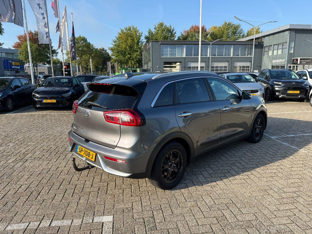 Kia Niro 1.6 GDi Hybrid ExecutiveLine | 2018 | 134.696 km | Automaat | SP708J | NAP: Logisch - سيارة دفع رباعي: صورة 3 Kia Niro 1.6 GDi Hybrid ExecutiveLine | 2018 | 134.696 km | Automaat | SP708J | NAP: Logisch - سيارة دفع رباعي: صورة 3