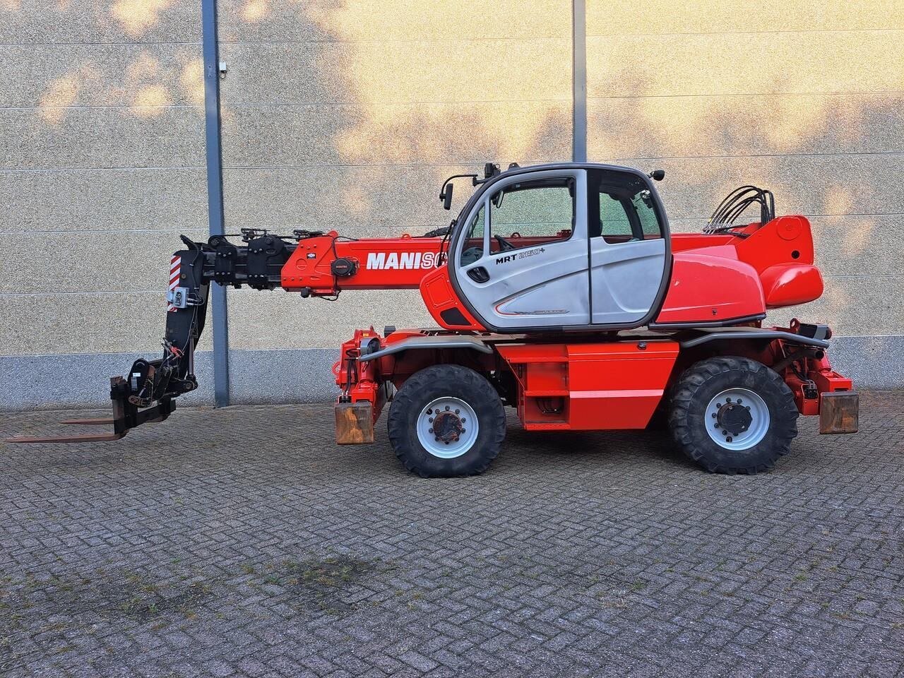 Manitou MRT 2150+ Privilege All-Terrain Roterende Verreiker (2015) - رافعة تلسكوبية: صورة 5 Manitou MRT 2150+ Privilege All-Terrain Roterende Verreiker (2015) - رافعة تلسكوبية: صورة 5