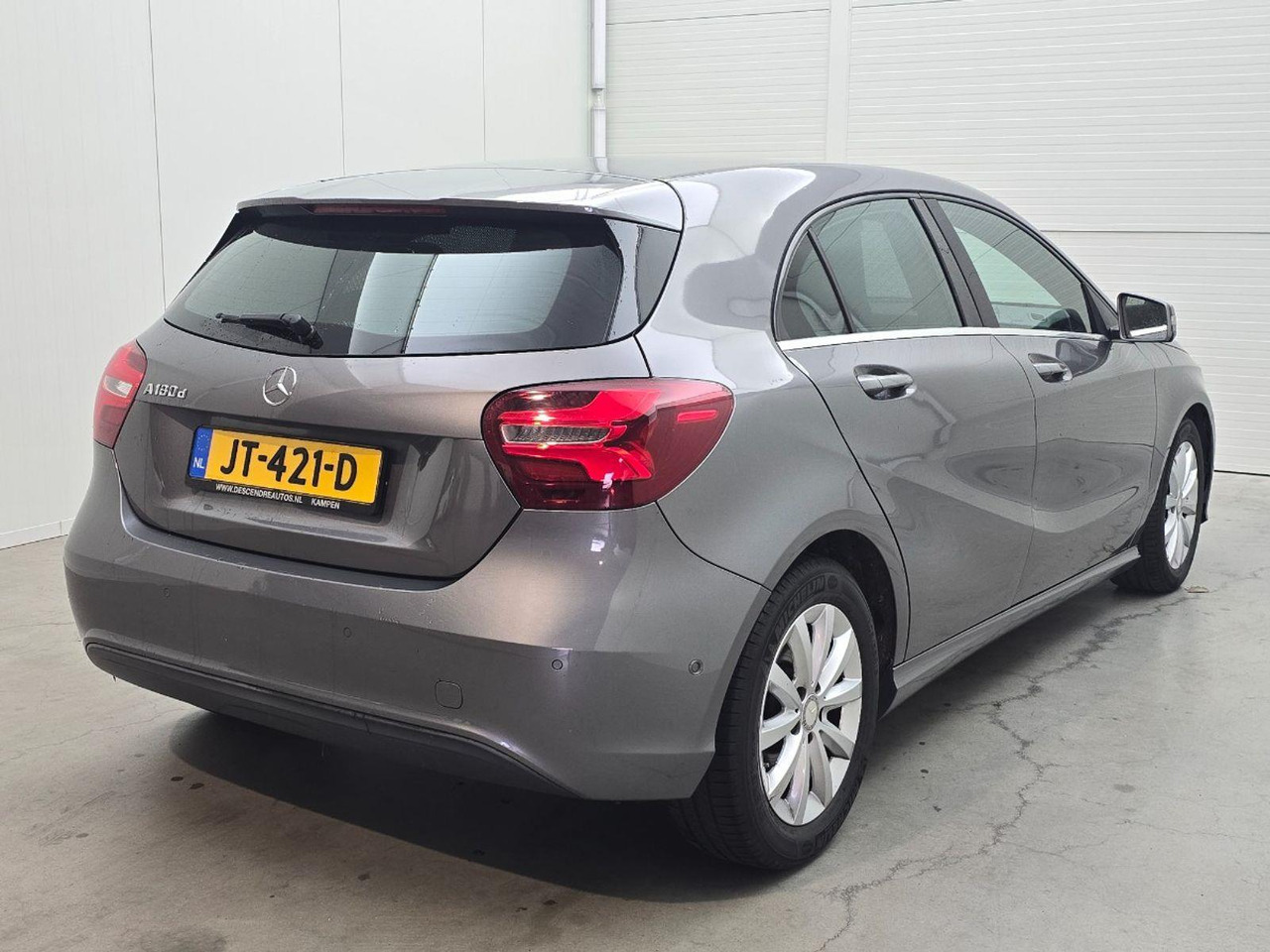 Mercedes-Benz A-klasse 180 d Lease Edition | 2016 | 231.875 km | Automaat | JT421D | NAP: Logisch - هاتشباك: صورة 4 Mercedes-Benz A-klasse 180 d Lease Edition | 2016 | 231.875 km | Automaat | JT421D | NAP: Logisch - هاتشباك: صورة 4