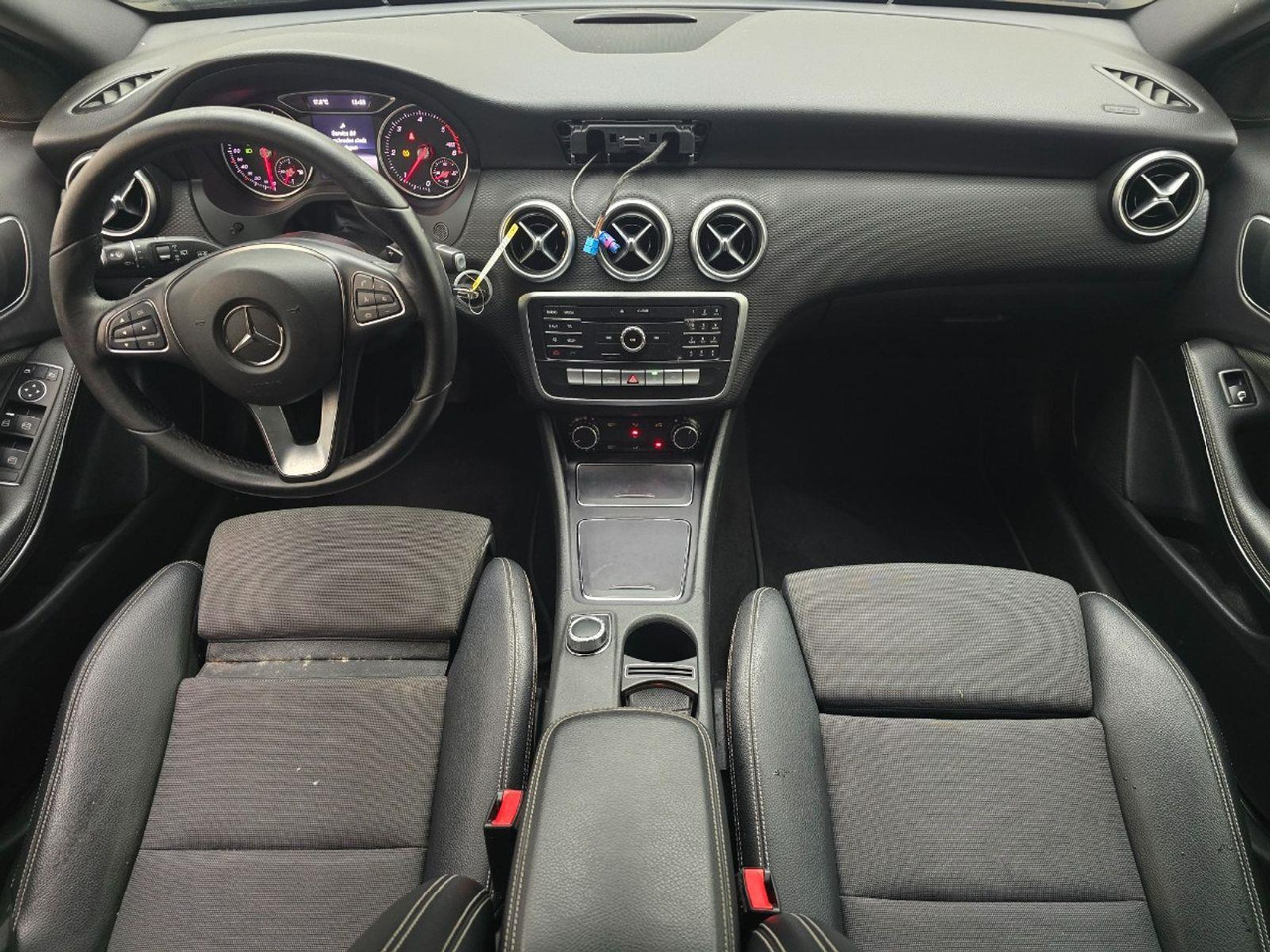 Mercedes-Benz A-klasse 180 d Lease Edition | 2016 | 231.875 km | Automaat | JT421D | NAP: Logisch - هاتشباك: صورة 5 Mercedes-Benz A-klasse 180 d Lease Edition | 2016 | 231.875 km | Automaat | JT421D | NAP: Logisch - هاتشباك: صورة 5