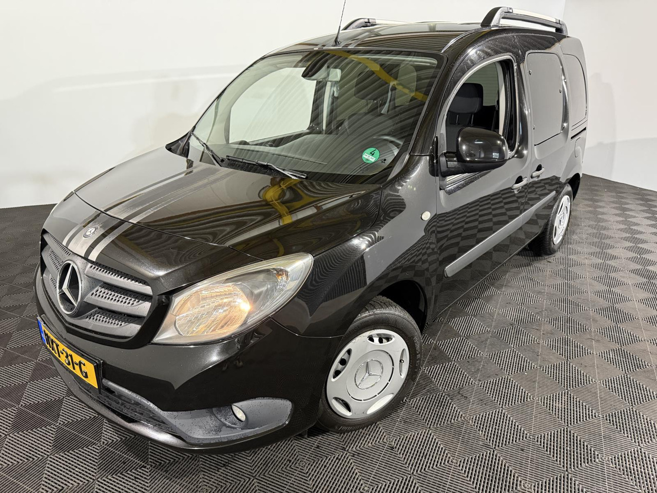 Mercedes-Benz | Citan | 109 CDI Trend | 2014 | 200.971 km | HXT31G | Geen oordeel - سيارة: صورة 1 Mercedes-Benz | Citan | 109 CDI Trend | 2014 | 200.971 km | HXT31G | Geen oordeel - سيارة: صورة 1