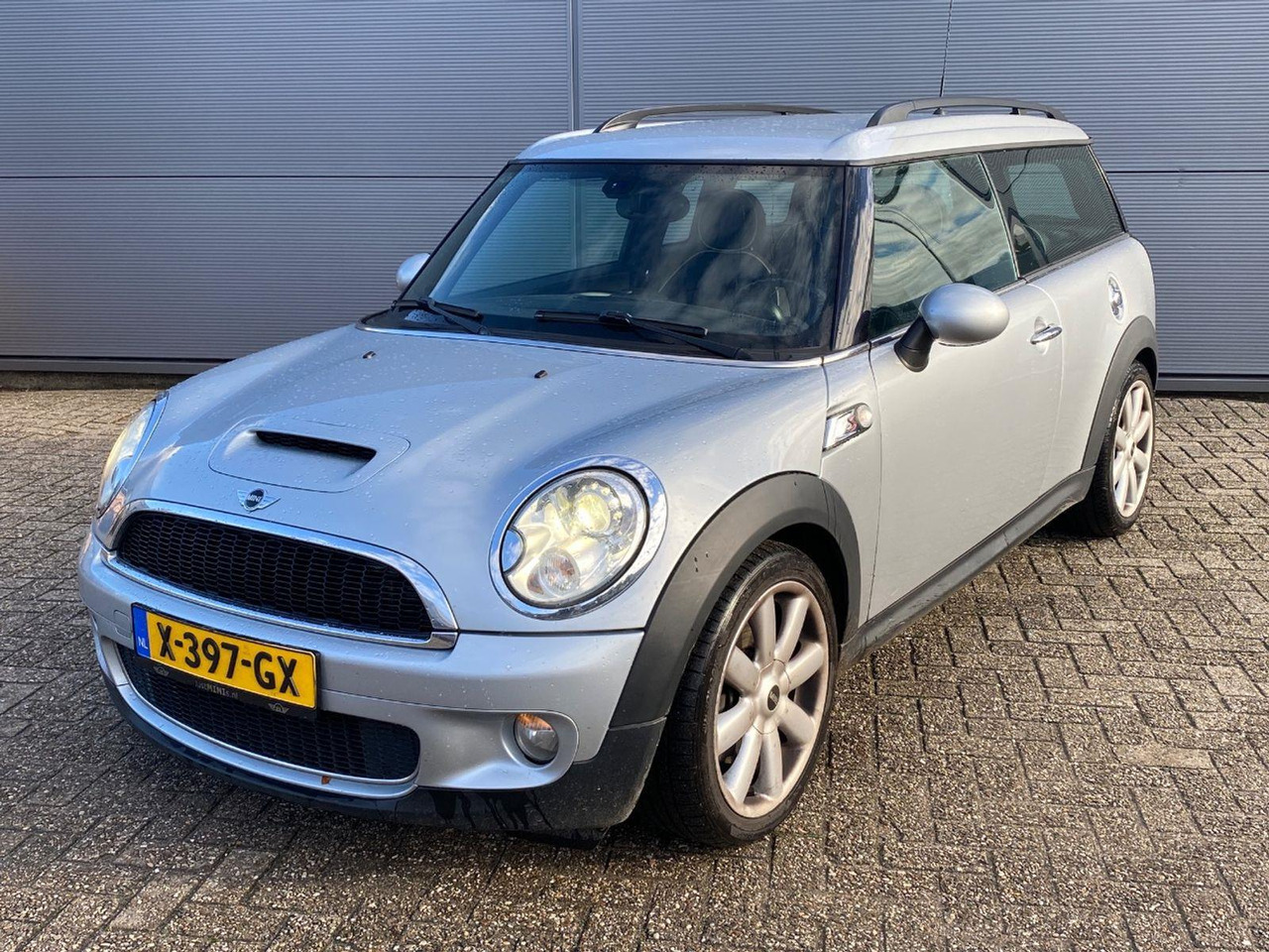 Mini Mini Clubman 1.6 Cooper S | 2008 | 144.083 km | Automaat | X397GX | NAP: Geen oordeel - سيارة: صورة 1 Mini Mini Clubman 1.6 Cooper S | 2008 | 144.083 km | Automaat | X397GX | NAP: Geen oordeel - سيارة: صورة 1