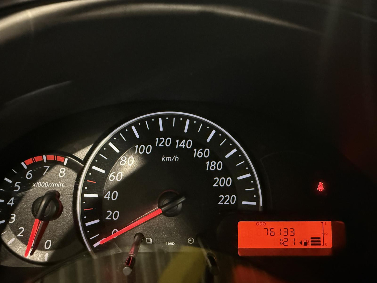 Nissan Micra 1.2 DIG-S Acenta | 2013 | 76.134 km | 32-ZVB-4 - هاتشباك: صورة 4 Nissan Micra 1.2 DIG-S Acenta | 2013 | 76.134 km | 32-ZVB-4 - هاتشباك: صورة 4