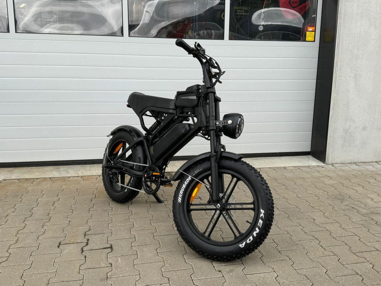 OUXI V20 Fatbike met LCD display NIEUW - آليات: صورة 1 OUXI V20 Fatbike met LCD display NIEUW - آليات: صورة 1