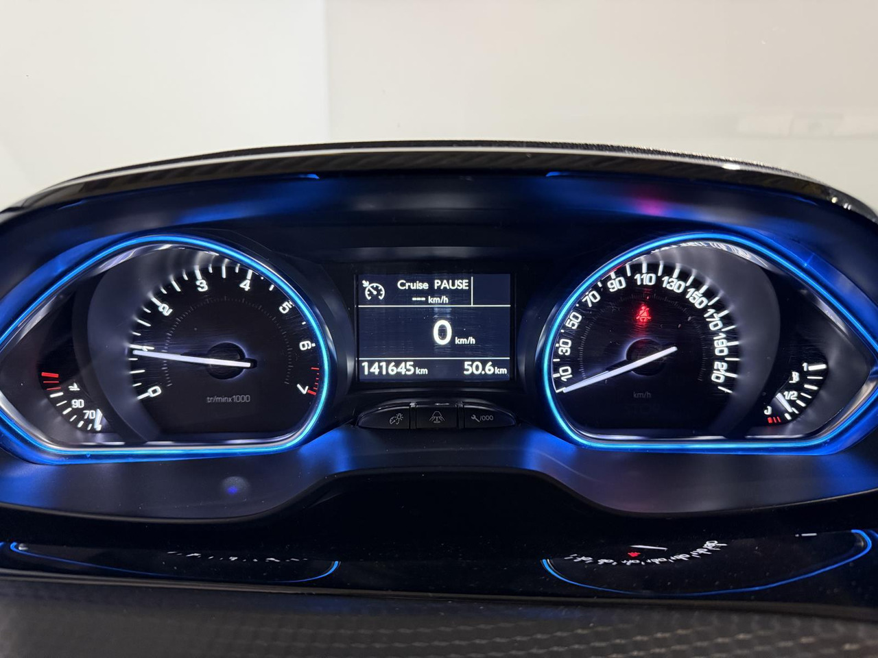 سيارة Peugeot 2008 1.2 PureTech Blue Lease Executive RF-108-N 141.645 km: صورة 11