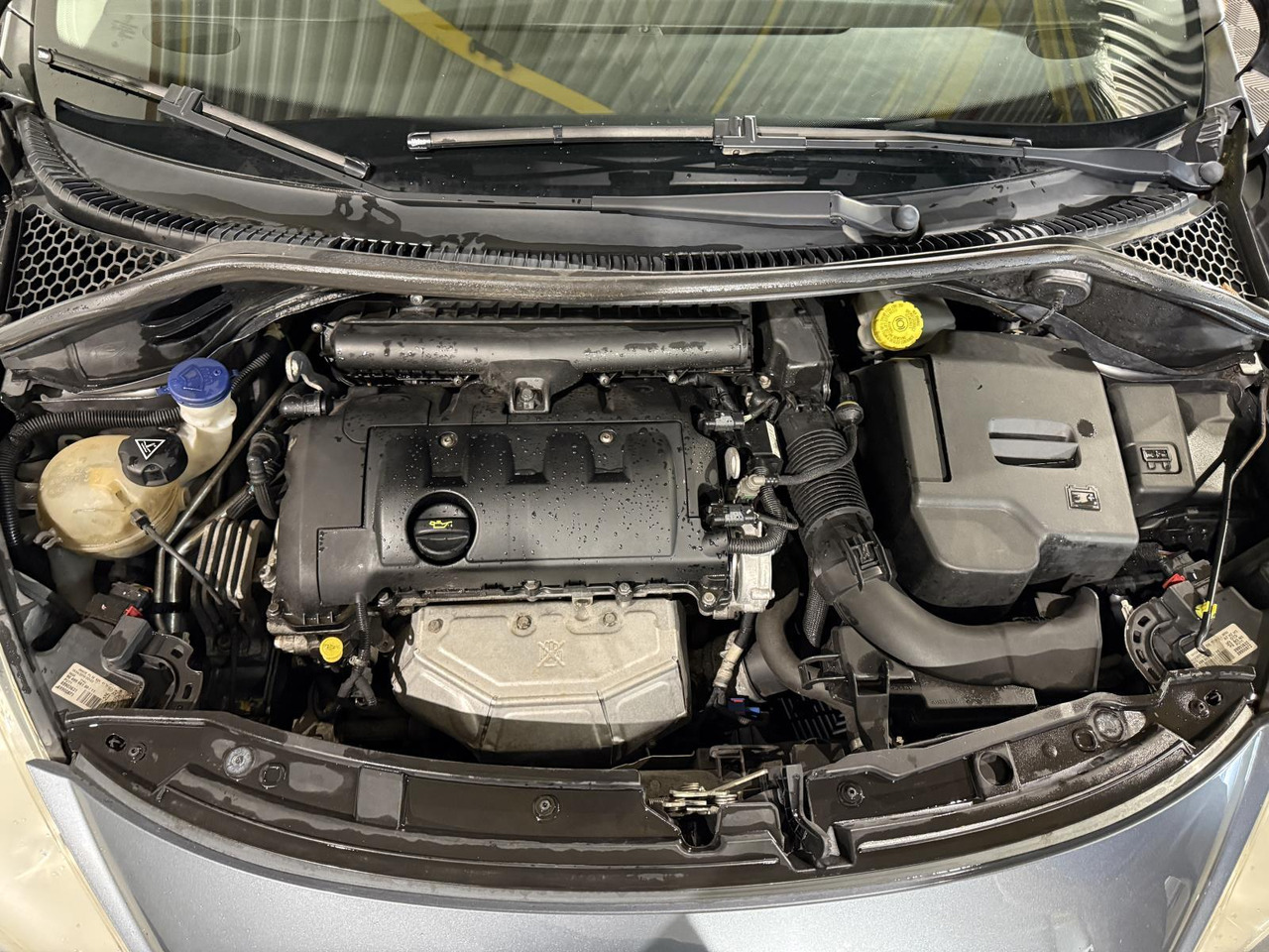 Peugeot | 207 SW | 1.6 VTi XS | 2010 | 167.306 km | 29NGZ3 | Logisch - سيارة: صورة 5 Peugeot | 207 SW | 1.6 VTi XS | 2010 | 167.306 km | 29NGZ3 | Logisch - سيارة: صورة 5