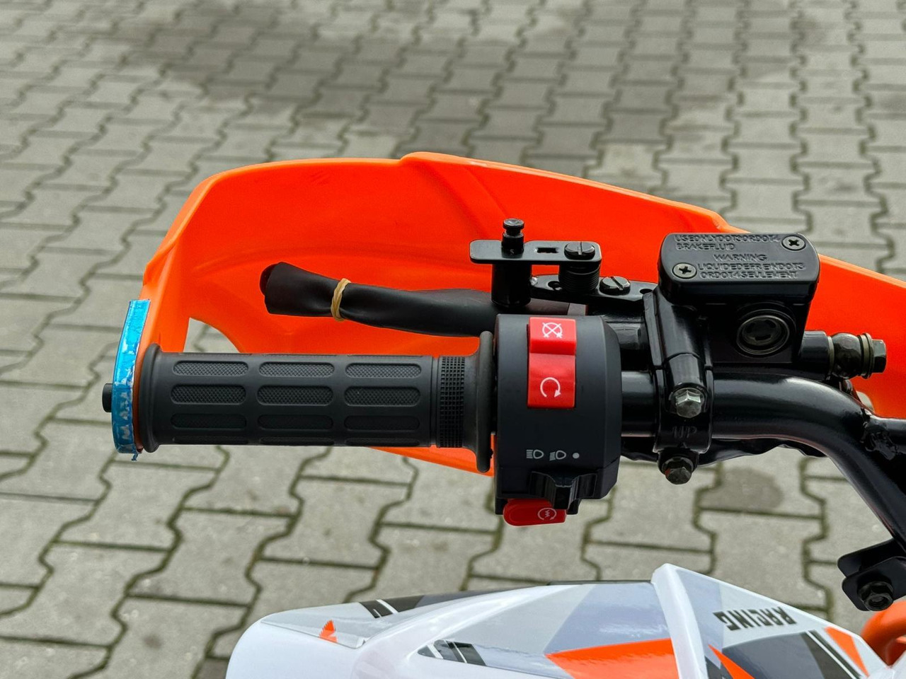 Quad UltraMotocross 125cc (oranje) - مركبة لجميع التضاريس: صورة 3 Quad UltraMotocross 125cc (oranje) - مركبة لجميع التضاريس: صورة 3