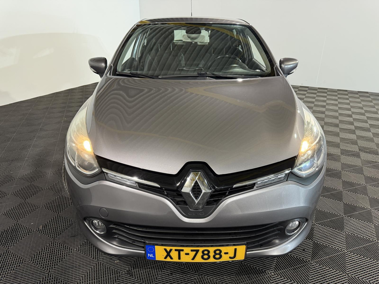 Renault | Clio | 0.9 TCe Dynamique | 2016 | 192.462 km | XT788J | Geen oordeel - هاتشباك: صورة 2 Renault | Clio | 0.9 TCe Dynamique | 2016 | 192.462 km | XT788J | Geen oordeel - هاتشباك: صورة 2