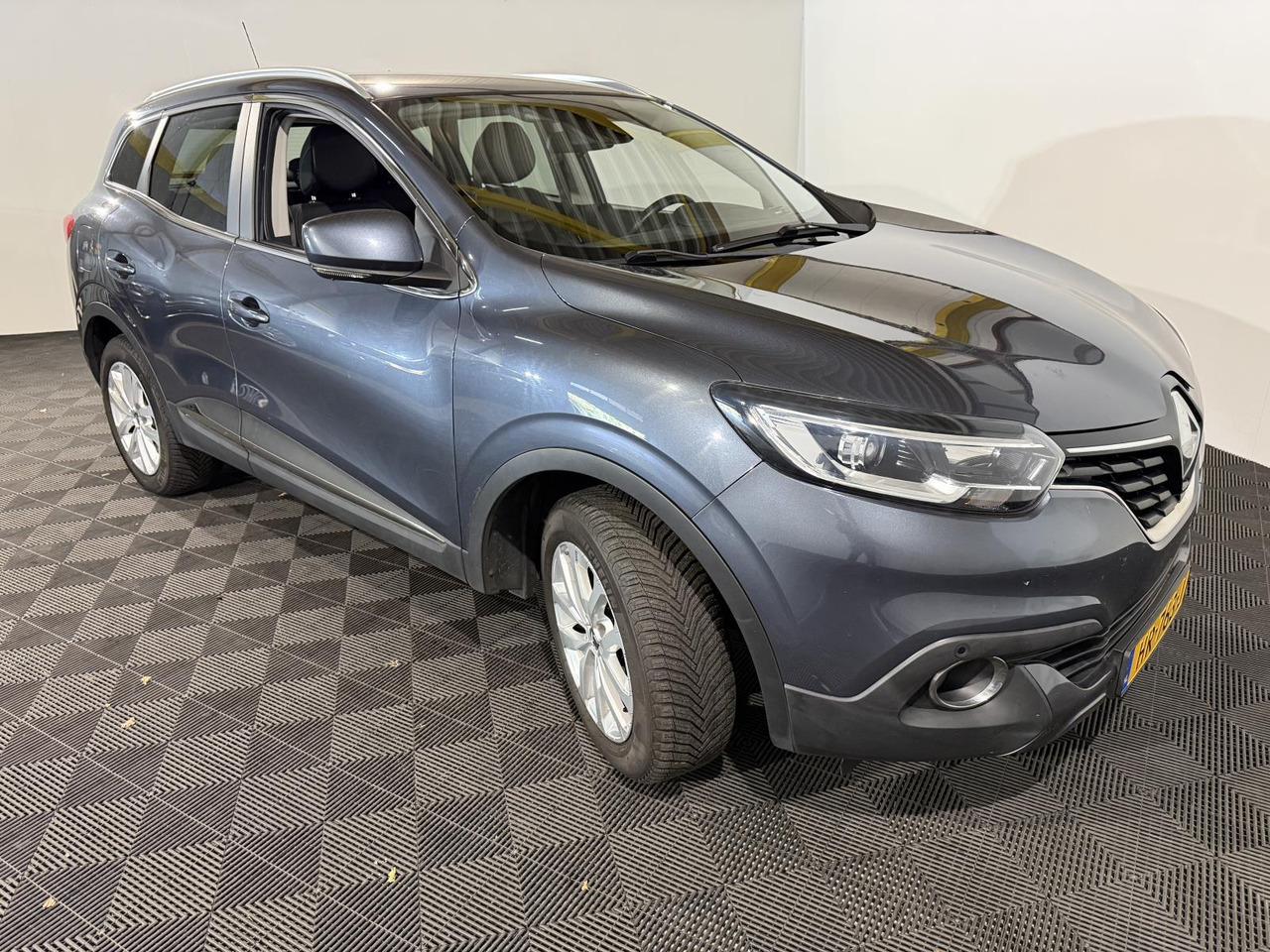 Renault | Kadjar | 1.2 TCe Intens | 2015 | 187.621 km | HR763J | Logisch - سيارة دفع رباعي: صورة 5 Renault | Kadjar | 1.2 TCe Intens | 2015 | 187.621 km | HR763J | Logisch - سيارة دفع رباعي: صورة 5
