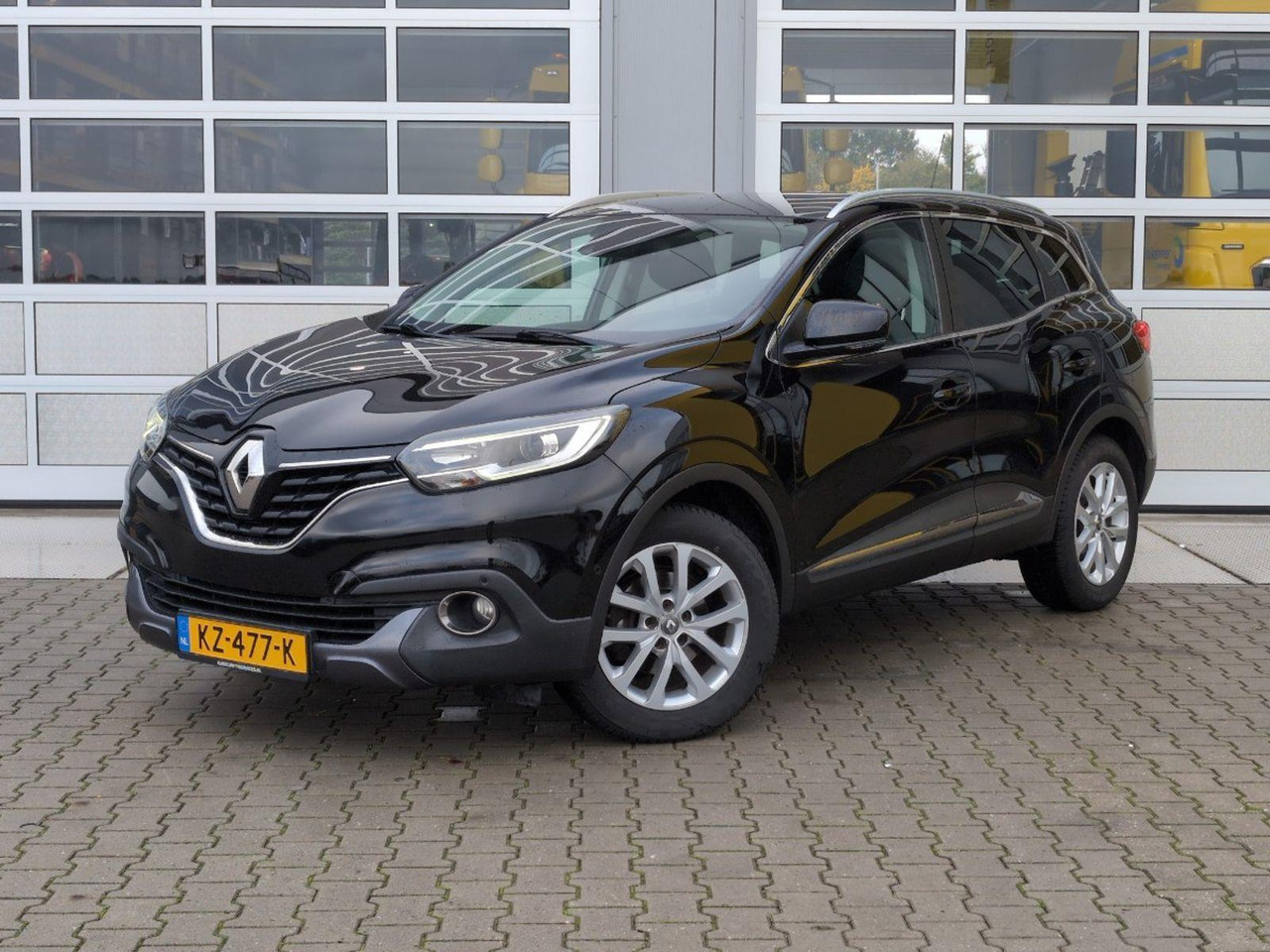 Renault Kadjar 1.2 TCe Intens | 2017 | 152.060 km | Automaat | KZ477K | NAP: Logisch - سيارة دفع رباعي: صورة 1 Renault Kadjar 1.2 TCe Intens | 2017 | 152.060 km | Automaat | KZ477K | NAP: Logisch - سيارة دفع رباعي: صورة 1