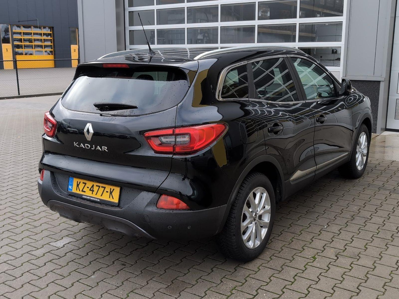 Renault Kadjar 1.2 TCe Intens | 2017 | 152.060 km | Automaat | KZ477K | NAP: Logisch - سيارة دفع رباعي: صورة 4 Renault Kadjar 1.2 TCe Intens | 2017 | 152.060 km | Automaat | KZ477K | NAP: Logisch - سيارة دفع رباعي: صورة 4