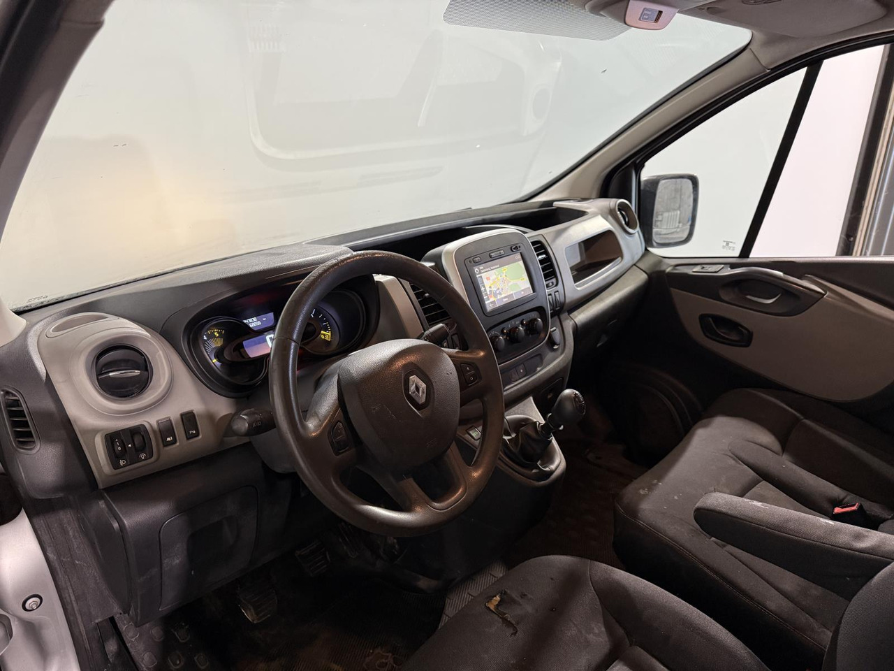 Renault Trafic 1.6 dCi T29 L1H1 Turbo2 Energy | 2014 | 247.840 km | VK-978-R - فان المدمجة: صورة 2 Renault Trafic 1.6 dCi T29 L1H1 Turbo2 Energy | 2014 | 247.840 km | VK-978-R - فان المدمجة: صورة 2