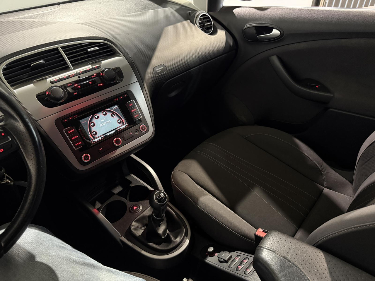 SEAT | Altea XL | 1.2 TSI Ecomotive Businessline COPA | 2012 | 274.939 km | 28TJZ5 | Logisch - سيارة: صورة 5 SEAT | Altea XL | 1.2 TSI Ecomotive Businessline COPA | 2012 | 274.939 km | 28TJZ5 | Logisch - سيارة: صورة 5