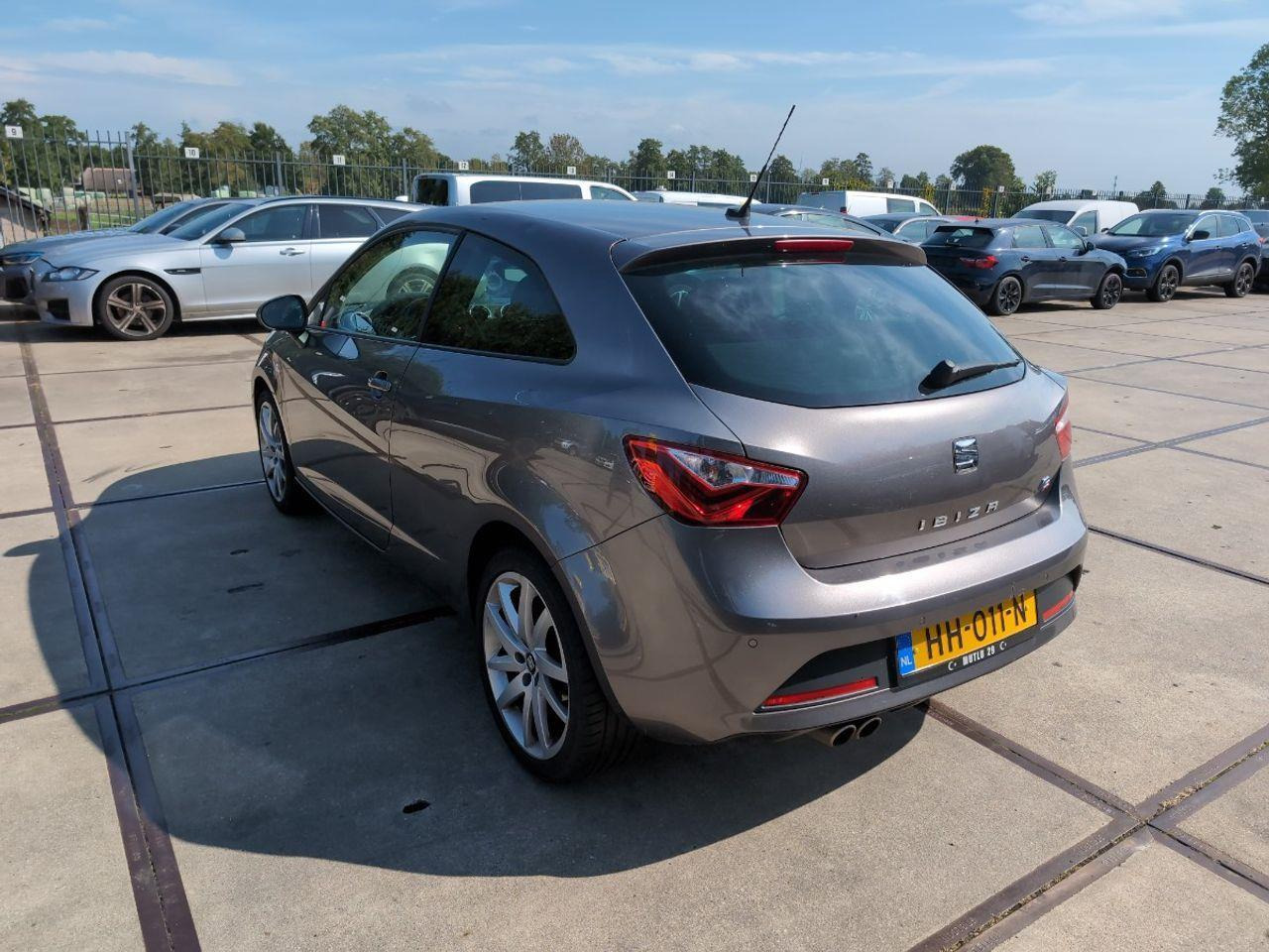 SEAT Ibiza 1.0 EcoTSI FR Connect | 2015 | 203.957 km | HH011N | NAP: Logisch - هاتشباك: صورة 3 SEAT Ibiza 1.0 EcoTSI FR Connect | 2015 | 203.957 km | HH011N | NAP: Logisch - هاتشباك: صورة 3