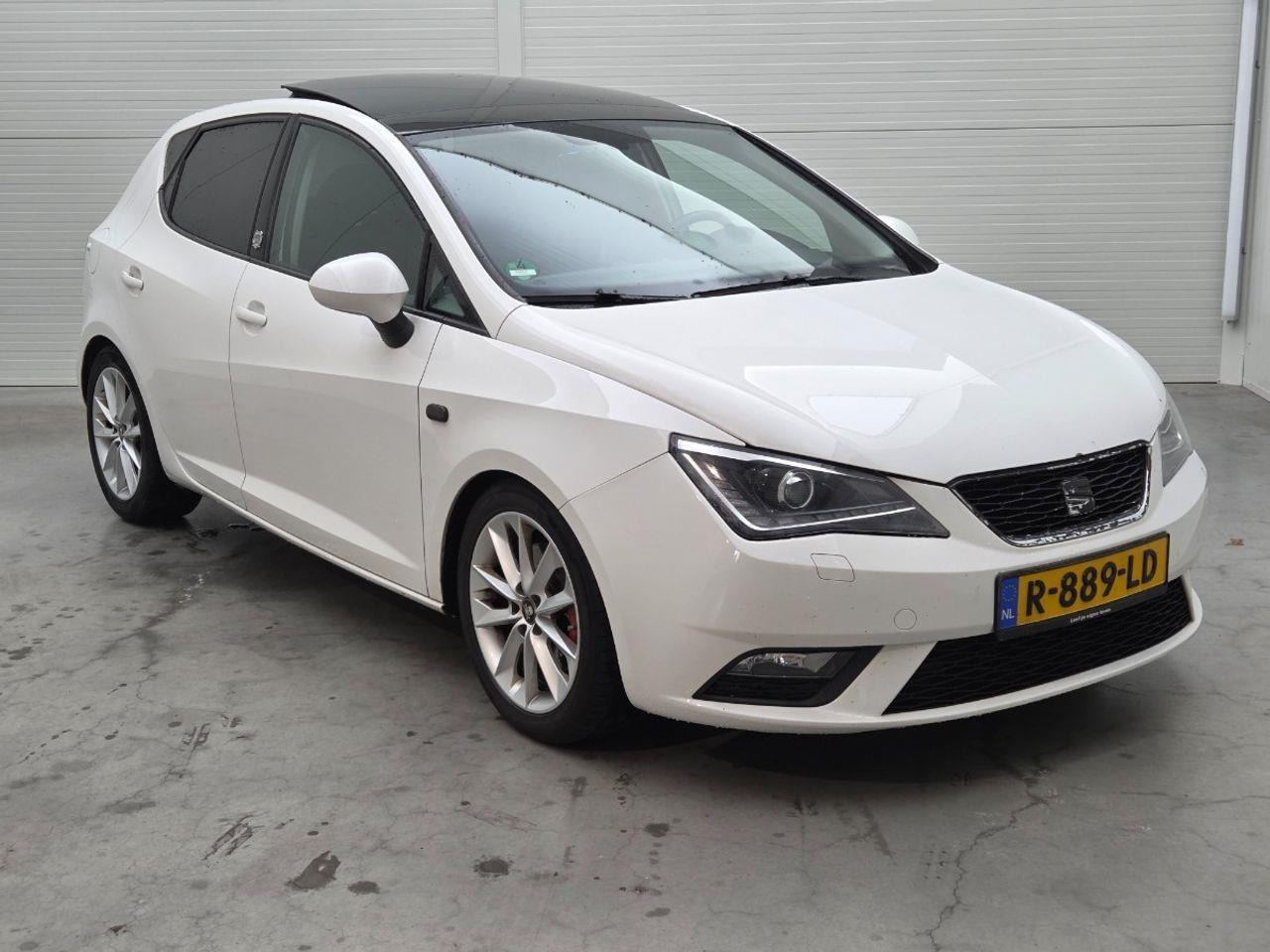 SEAT Ibiza 1.0 EcoTSI FR Connect | 2017 | 165.376 km | R889LD | NAP: Geen oordeel - هاتشباك: صورة 2 SEAT Ibiza 1.0 EcoTSI FR Connect | 2017 | 165.376 km | R889LD | NAP: Geen oordeel - هاتشباك: صورة 2