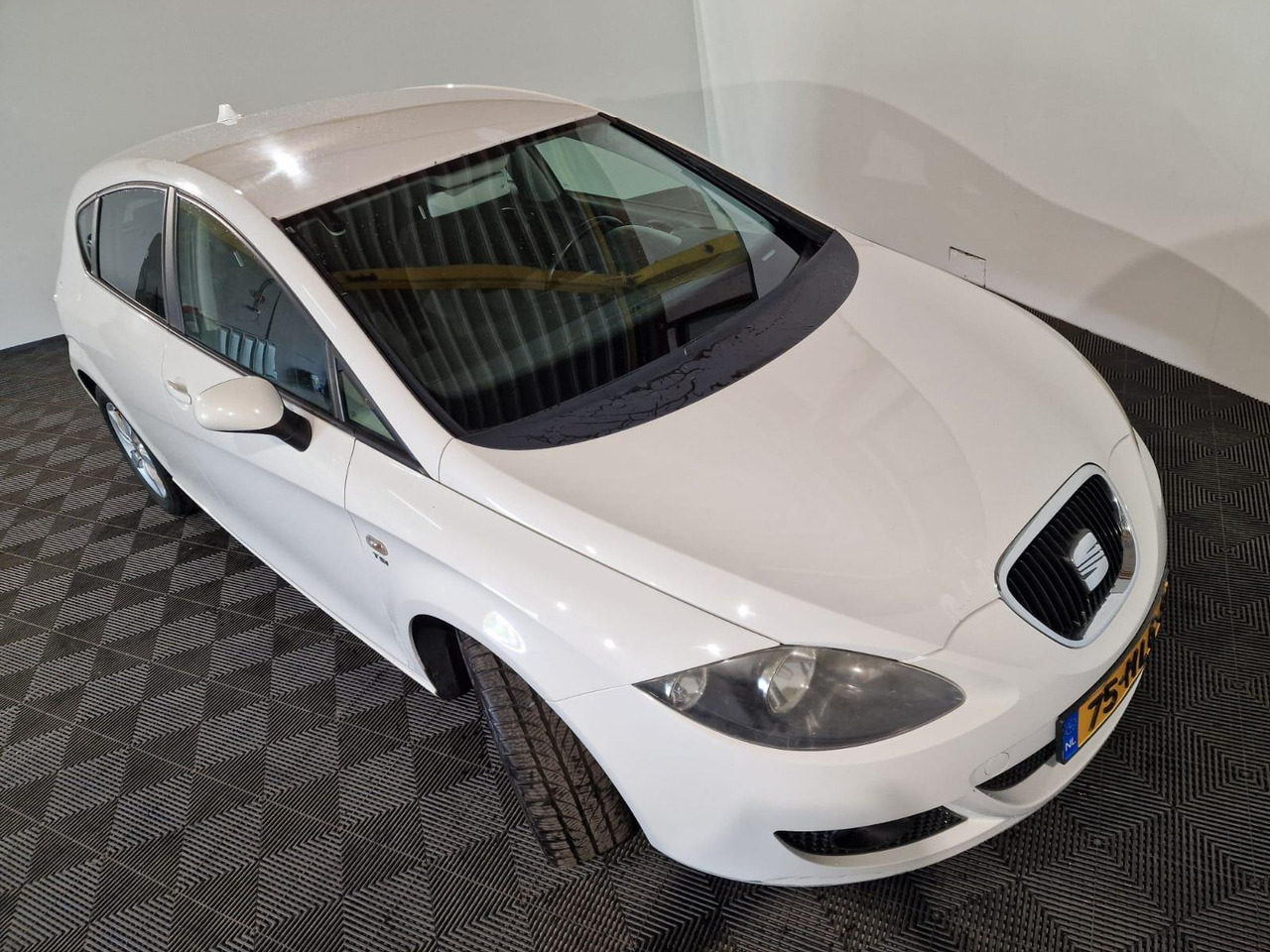 SEAT Leon 1.4 TSI Business Style 75-HLG-8 268.116 km - سيارة: صورة 5 SEAT Leon 1.4 TSI Business Style 75-HLG-8 268.116 km - سيارة: صورة 5