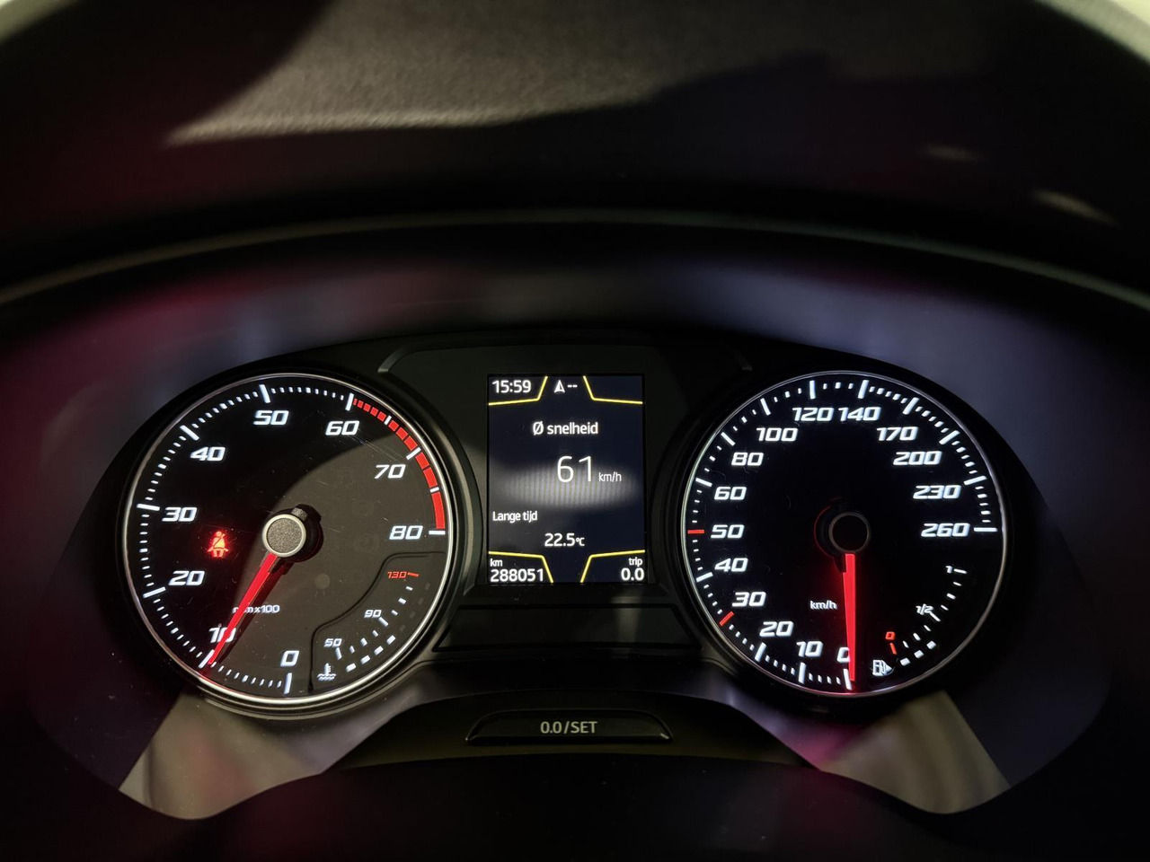 SEAT | Leon ST | 1.0 EcoTSI Style Connect | 2016 | 288.051 km | KK185F | Logisch - سيارة: صورة 5 SEAT | Leon ST | 1.0 EcoTSI Style Connect | 2016 | 288.051 km | KK185F | Logisch - سيارة: صورة 5