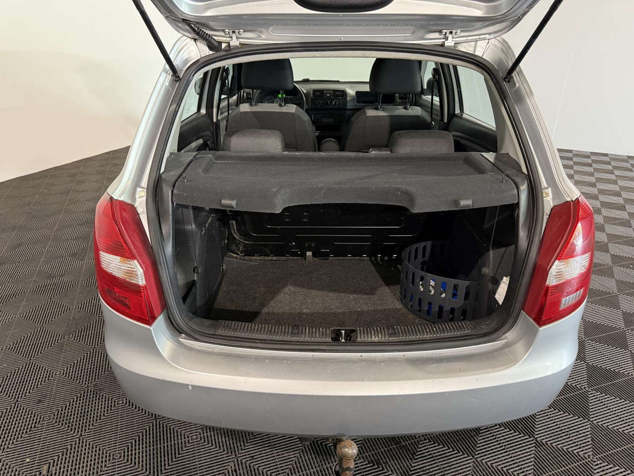 Skoda Fabia 1.2-12V Go | 2011 | 195.623 km | 83-RKB-4 - هاتشباك: صورة 3 Skoda Fabia 1.2-12V Go | 2011 | 195.623 km | 83-RKB-4 - هاتشباك: صورة 3