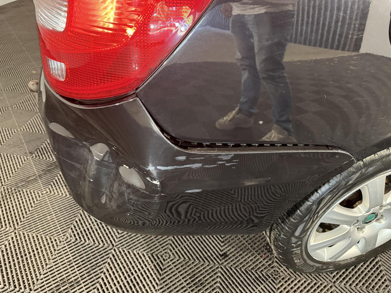 Skoda | Fabia Combi | 1.2 TSI Style | 2012 | 249.974 km | 63XDD5 | Logisch - سيارة: صورة 2 Skoda | Fabia Combi | 1.2 TSI Style | 2012 | 249.974 km | 63XDD5 | Logisch - سيارة: صورة 2