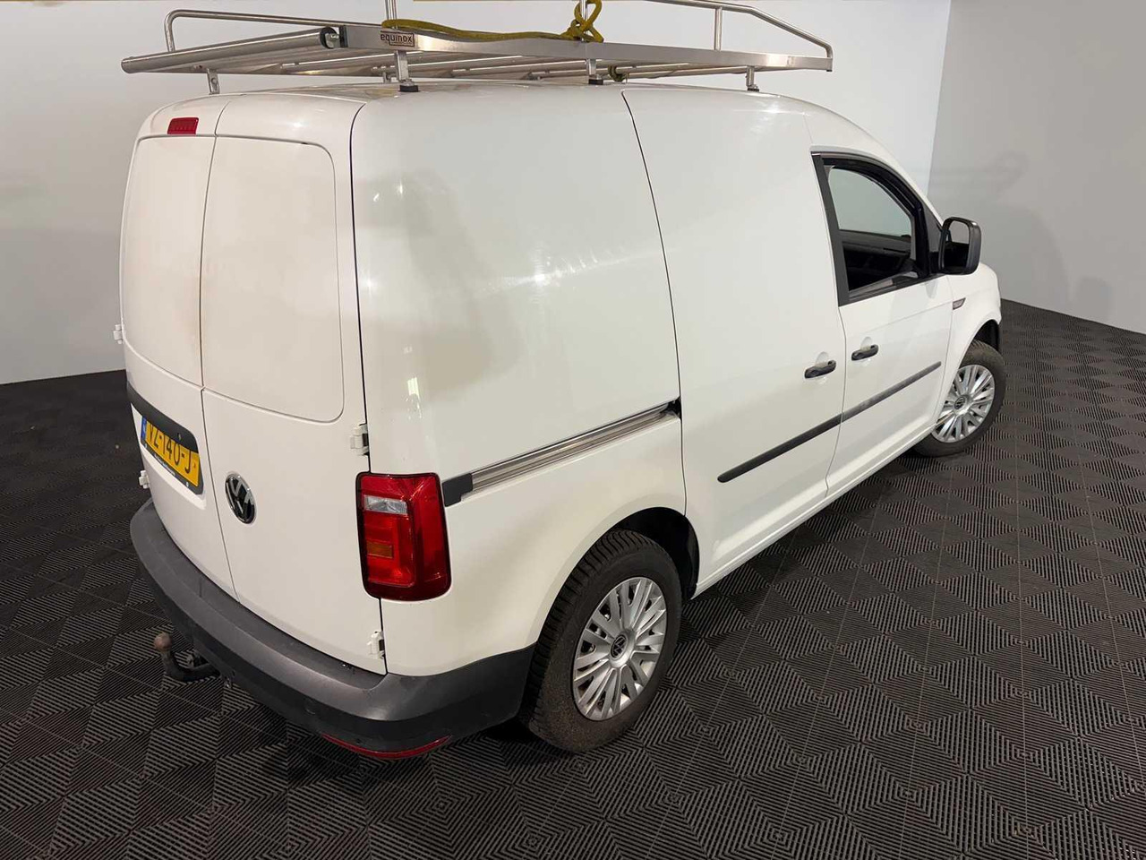 Volkswagen Caddy 2.0 TDI L1H1 BMT Comfortline VZ-140-J 169.307 km - فان المدمجة: صورة 4 Volkswagen Caddy 2.0 TDI L1H1 BMT Comfortline VZ-140-J 169.307 km - فان المدمجة: صورة 4