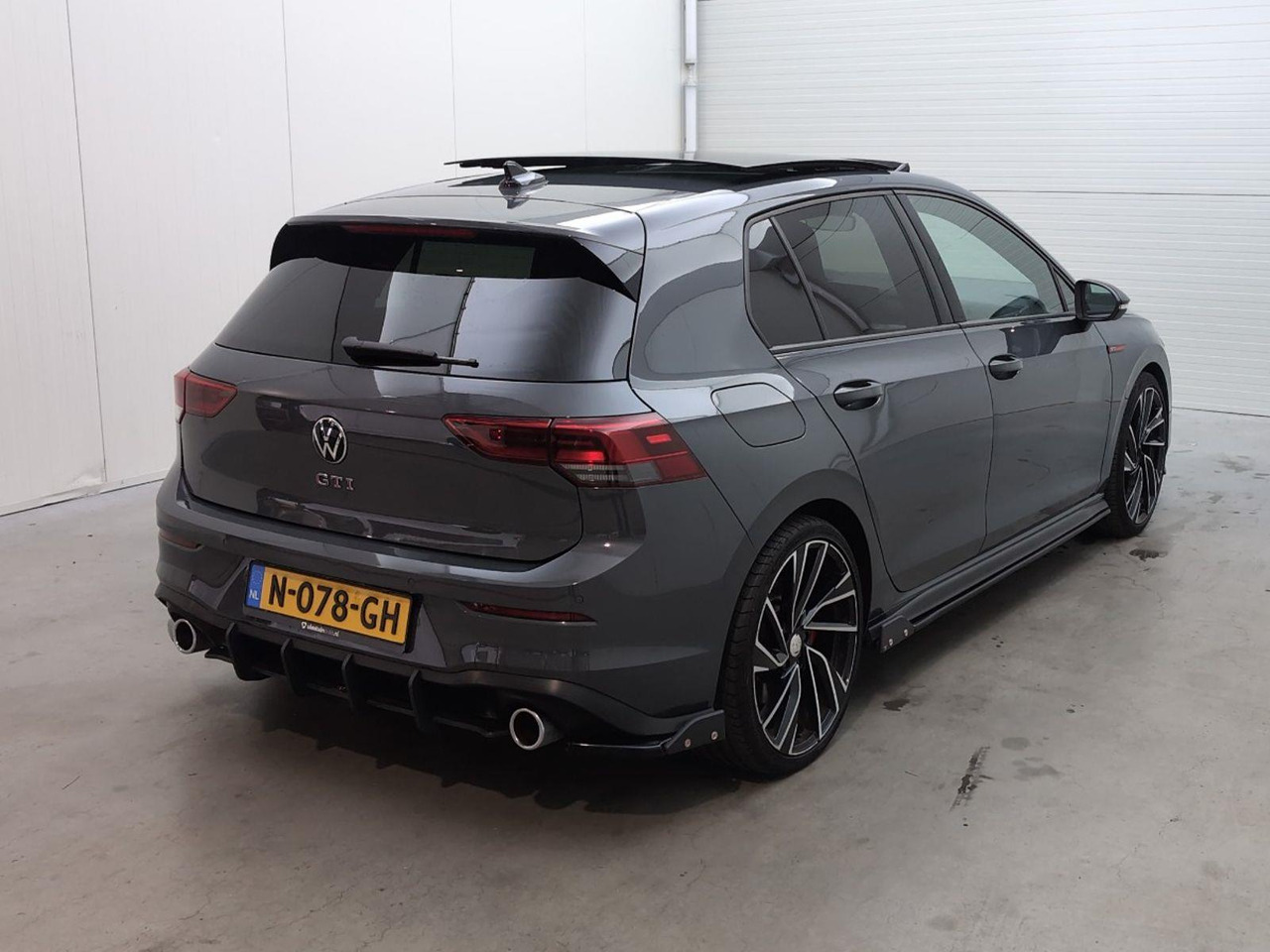 Volkswagen Golf 2.0 TSI GTI | 2021 | 104.458 km | Automaat | N078GH | NAP: Geen oordeel - هاتشباك: صورة 4 Volkswagen Golf 2.0 TSI GTI | 2021 | 104.458 km | Automaat | N078GH | NAP: Geen oordeel - هاتشباك: صورة 4