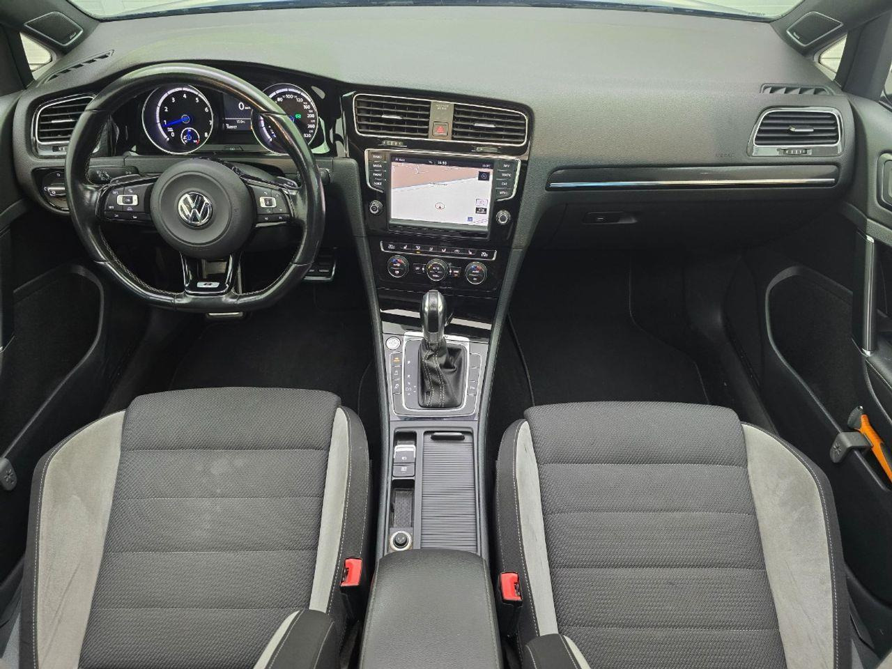 Volkswagen Golf 2.0 TSI R 4Motion | 2015 | 180.957 km | Automaat | GP228L | NAP: Logisch - هاتشباك: صورة 5 Volkswagen Golf 2.0 TSI R 4Motion | 2015 | 180.957 km | Automaat | GP228L | NAP: Logisch - هاتشباك: صورة 5