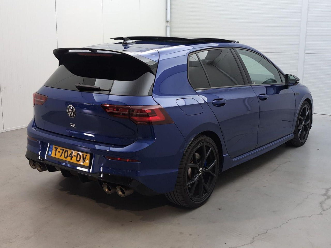 Volkswagen Golf 2.0 TSI R 4Motion | 2021 | 59.325 km | Automaat | T704DV | NAP: Geen oordeel - هاتشباك: صورة 4 Volkswagen Golf 2.0 TSI R 4Motion | 2021 | 59.325 km | Automaat | T704DV | NAP: Geen oordeel - هاتشباك: صورة 4
