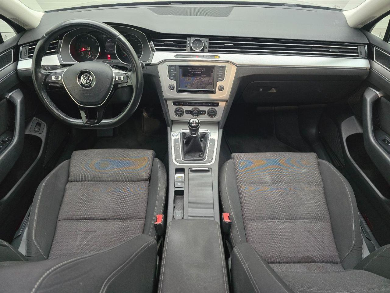 Volkswagen Passat Variant 1.4 TSI Connected Series | 2016 | 185.369 km | JX576P | NAP: Logisch - سيارة: صورة 5 Volkswagen Passat Variant 1.4 TSI Connected Series | 2016 | 185.369 km | JX576P | NAP: Logisch - سيارة: صورة 5